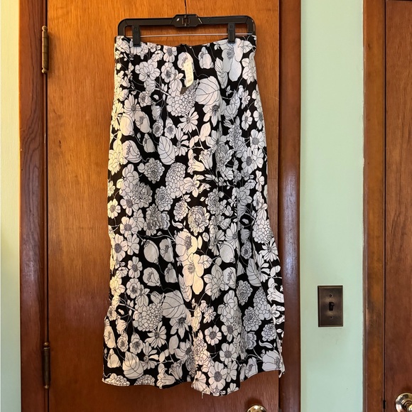 NWT J. Crew Gwyneth Linen Slip Skirt in Floral Print Sz Small - Picture 3 of 8